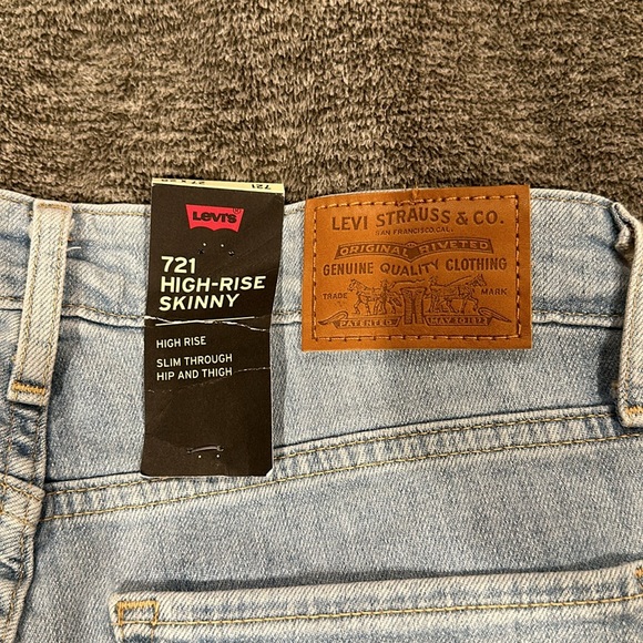 721™ HIGH RISE SKINNY LEVI JEANS - Picture 7 of 10